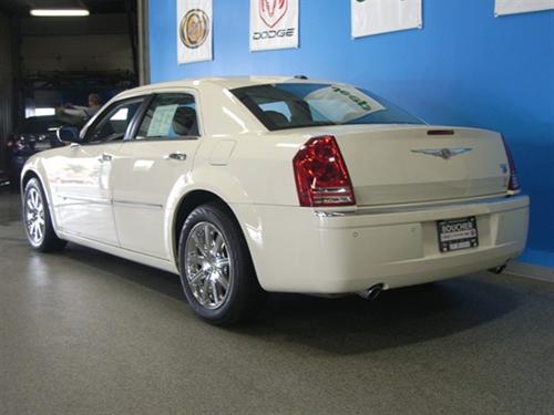Chrysler 300C 4x4 XLT Other