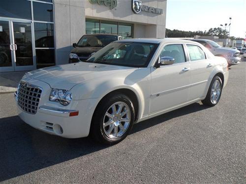 Chrysler 300C 2010 photo 4