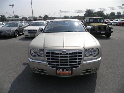 Chrysler 300C 2010 photo 5