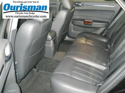 Chrysler 300C 2010 photo 5