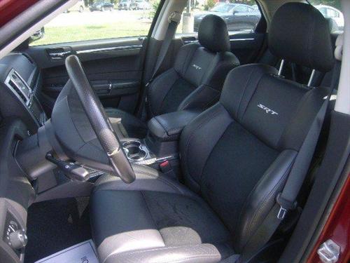 Chrysler 300C 2010 photo 1