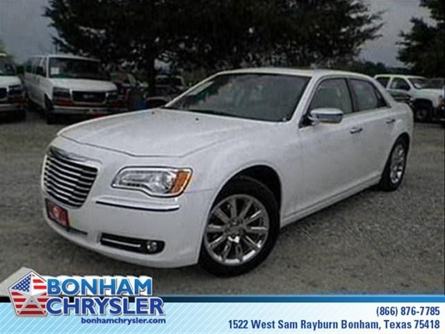 Chrysler 300C Base Unspecified