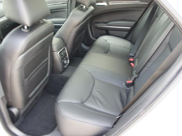 Chrysler 300C Regular Cab Sedan