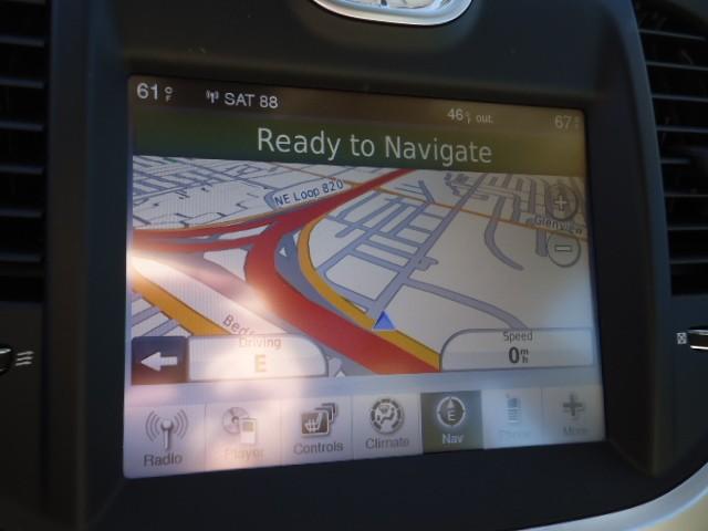 Chrysler 300C 2011 photo 5