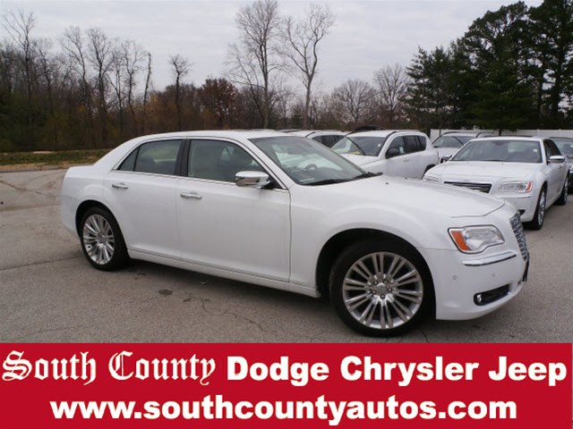 Chrysler 300C Base Unspecified