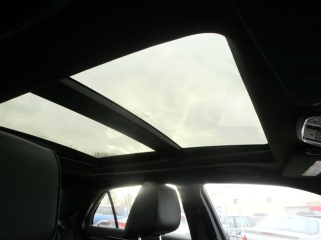 Chrysler 300C 2011 photo 3