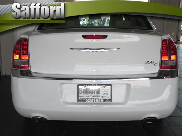 Chrysler 300C C240 4dr Sdn 2.6L Sedan Sedan