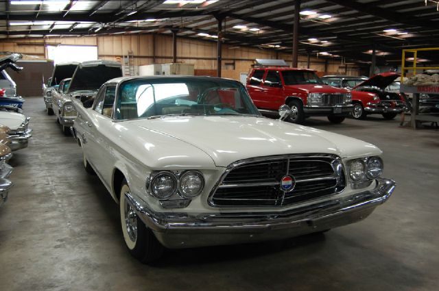 Chrysler 300F E32o Cabriolet Classic Car - Custom Car