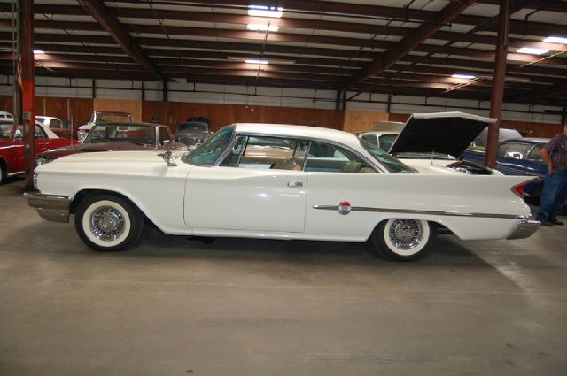Chrysler 300F 1960 photo 2
