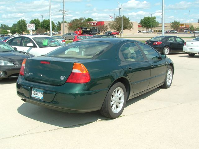 Chrysler 300M 1999 photo 2