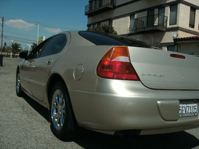 Chrysler 300M 2000 photo 3