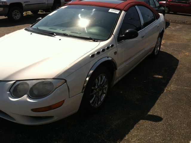 Chrysler 300M 2001 photo 2