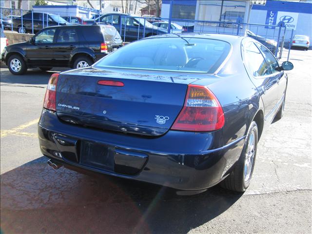 Chrysler 300M 2002 photo 1
