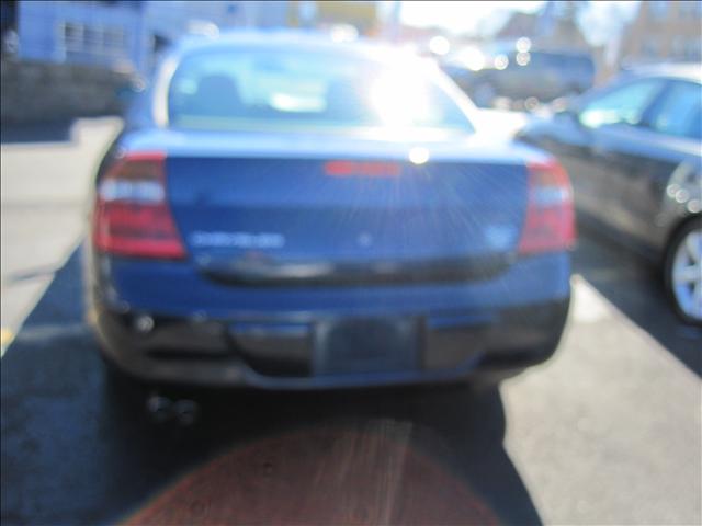 Chrysler 300M 2002 photo 2