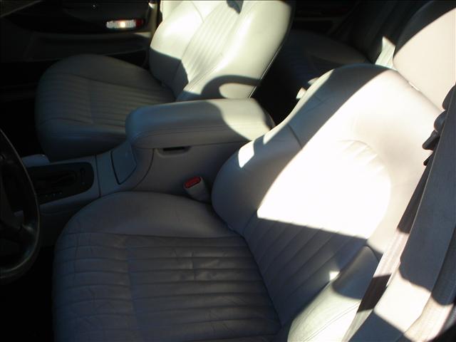 Chrysler 300M 2002 photo 2