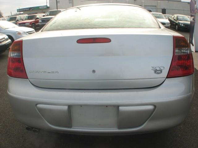 Chrysler 300M 2002 photo 1