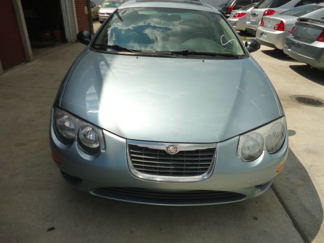 Chrysler 300M 2004 photo 2