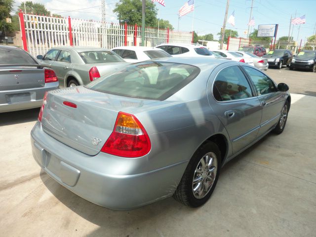 Chrysler 300M 2004 photo 4