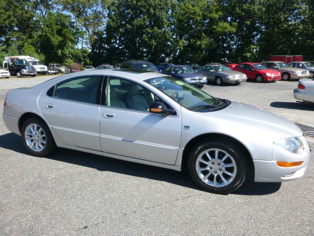 Chrysler 300M 2004 photo 3