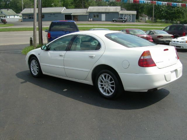 Chrysler 300M 2004 photo 1