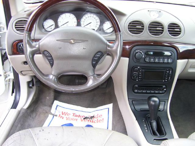 Chrysler 300M 2004 photo 4