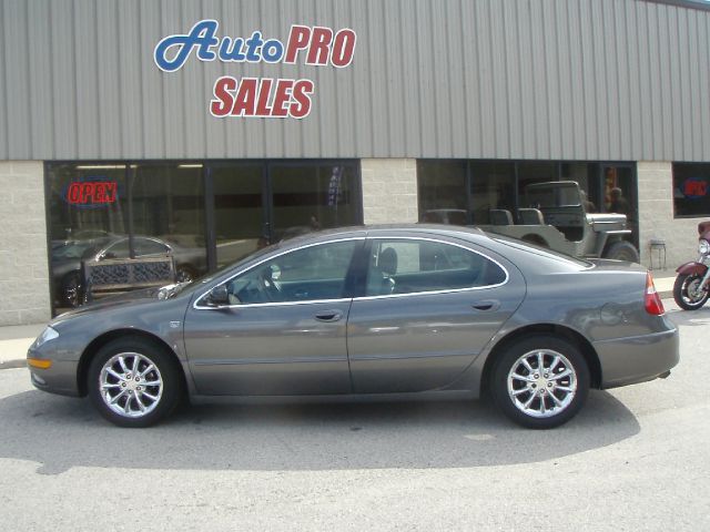 Chrysler 300M 2004 photo 2