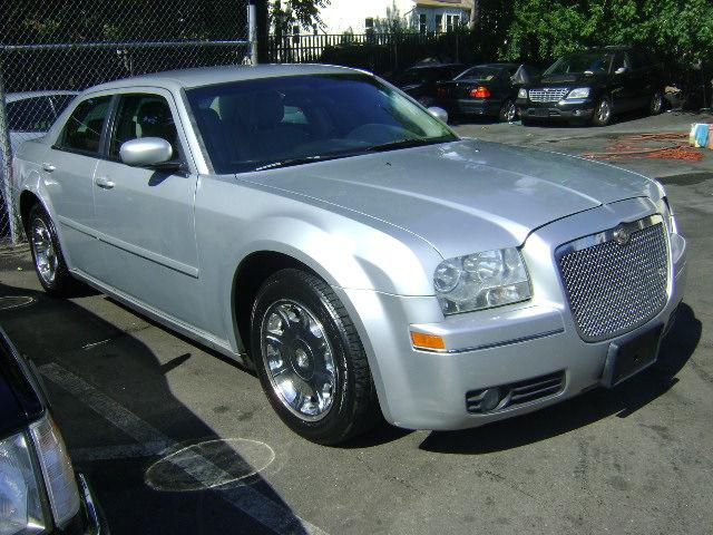Chrysler 300M 2005 photo 0