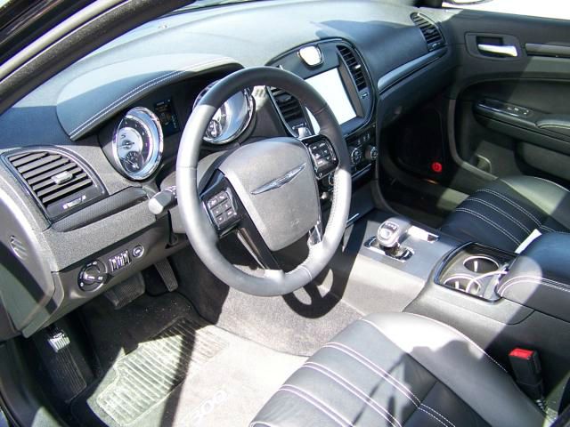 Chrysler 300S 2012 photo 0