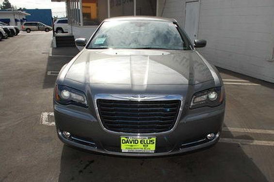 Chrysler 300S 2012 photo 1