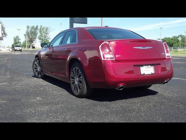 Chrysler 300S 2012 photo 1