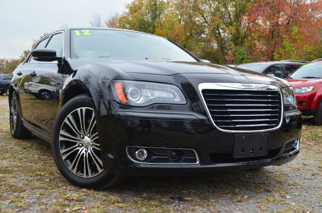 Chrysler 300S 2012 photo 1