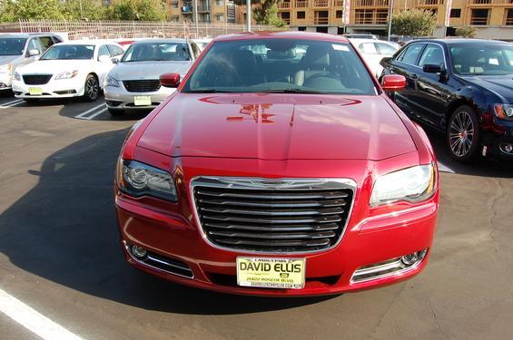 Chrysler 300S 2013 photo 3