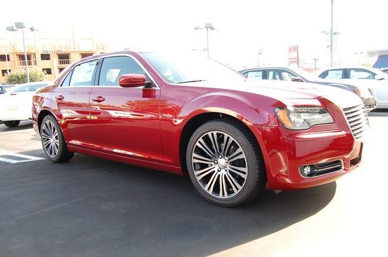 Chrysler 300S 2013 photo 4