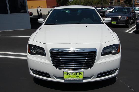 Chrysler 300S 2013 photo 1