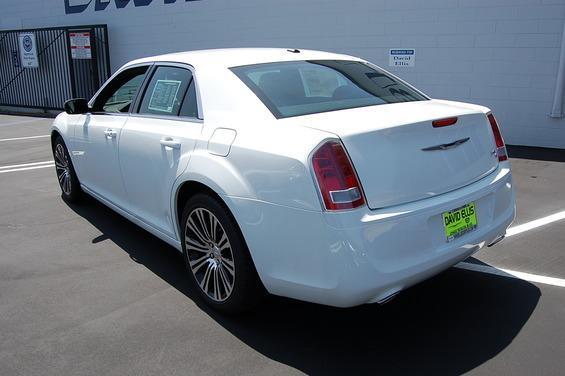 Chrysler 300S 2013 photo 3