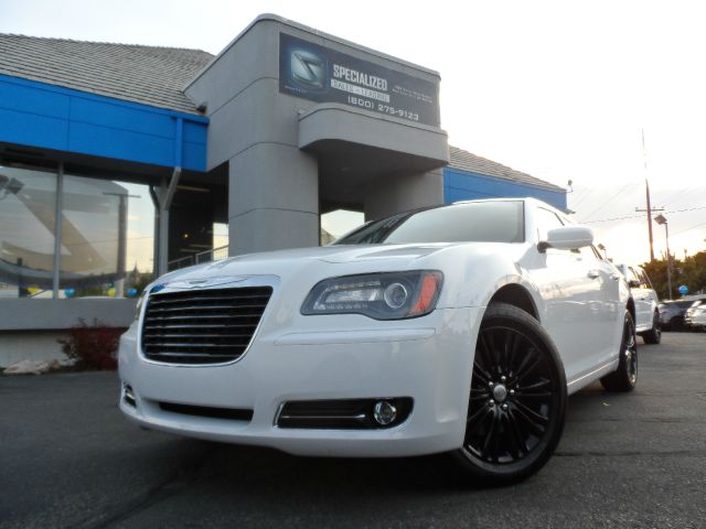 Chrysler 300S 2013 photo 3