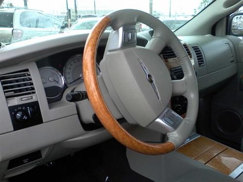 Chrysler Aspen SLT 25 Other