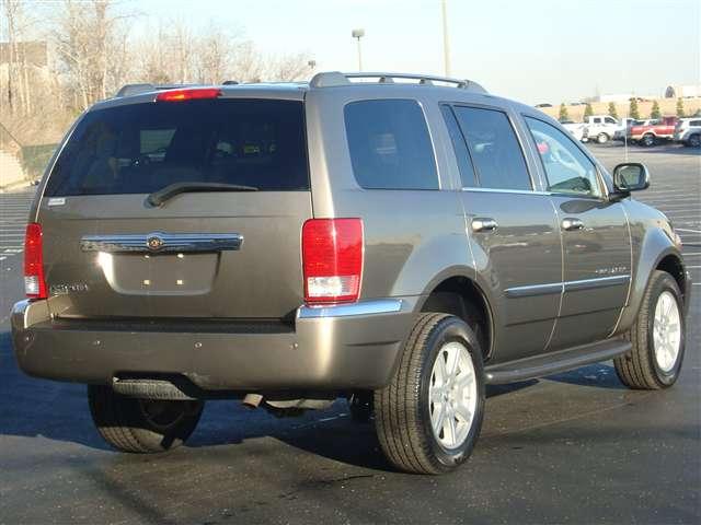 Chrysler Aspen 2007 photo 4