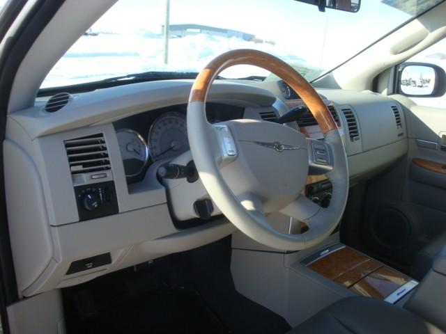 Chrysler Aspen 2007 photo 3