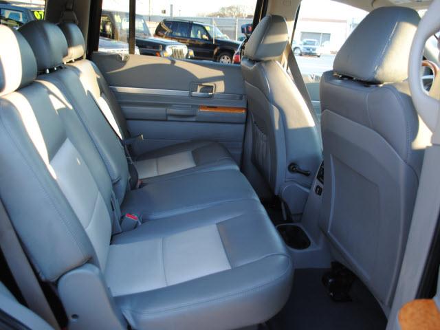 Chrysler Aspen 2007 photo 3
