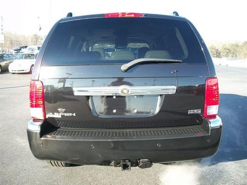 Chrysler Aspen 2007 photo 2