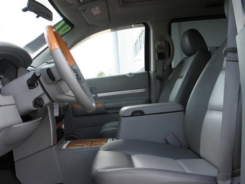 Chrysler Aspen SLT 25 Other