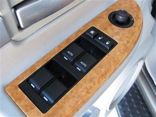 Chrysler Aspen 2007 photo 5