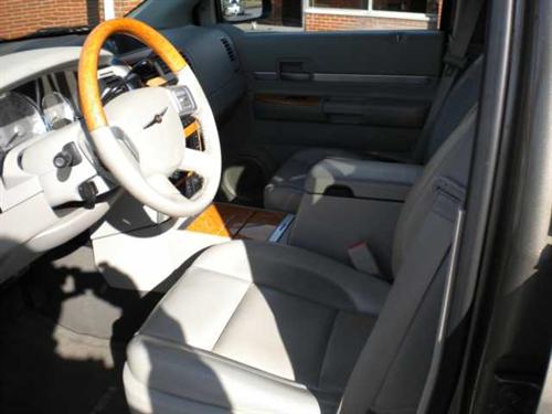 Chrysler Aspen 2007 photo 1