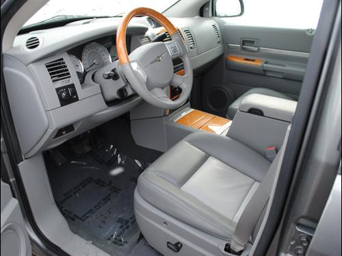 Chrysler Aspen 2007 photo 1