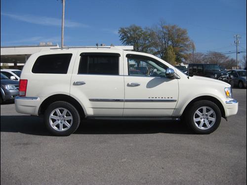 Chrysler Aspen 2007 photo 1