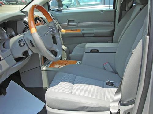 Chrysler Aspen 2007 photo 1