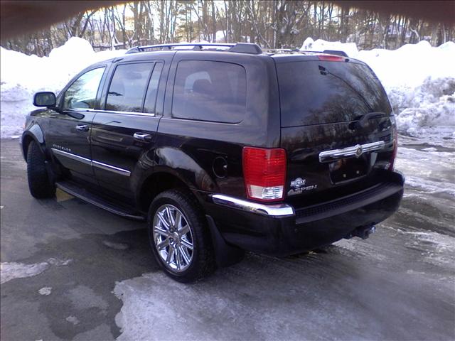 Chrysler Aspen 2007 photo 4