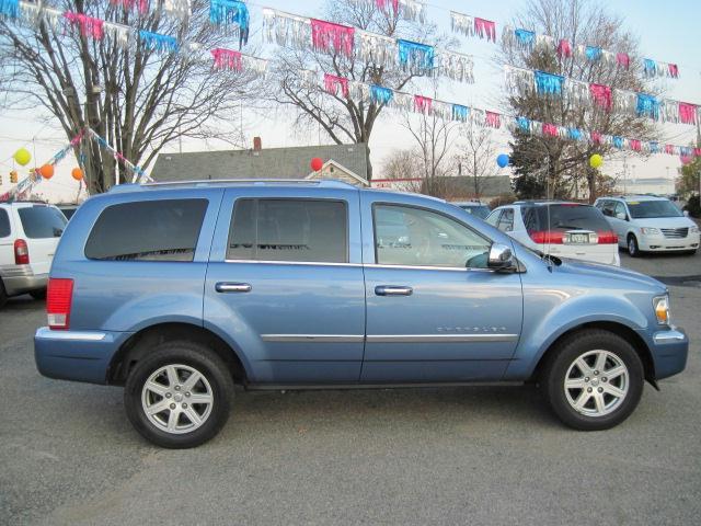 Chrysler Aspen 2007 photo 1