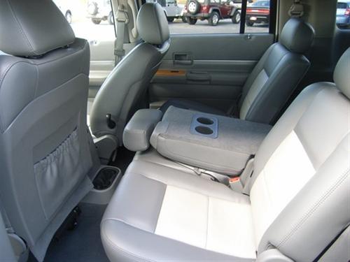 Chrysler Aspen 2007 photo 4